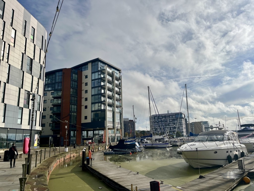 2 bedroom Apartment Let