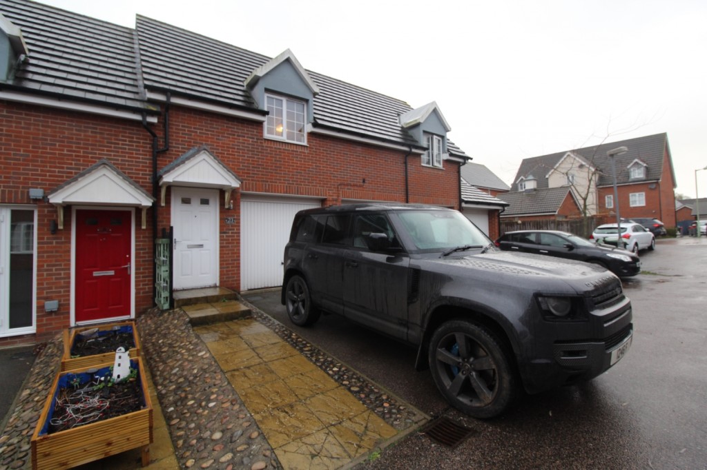 2 bedroom Coach House Let
