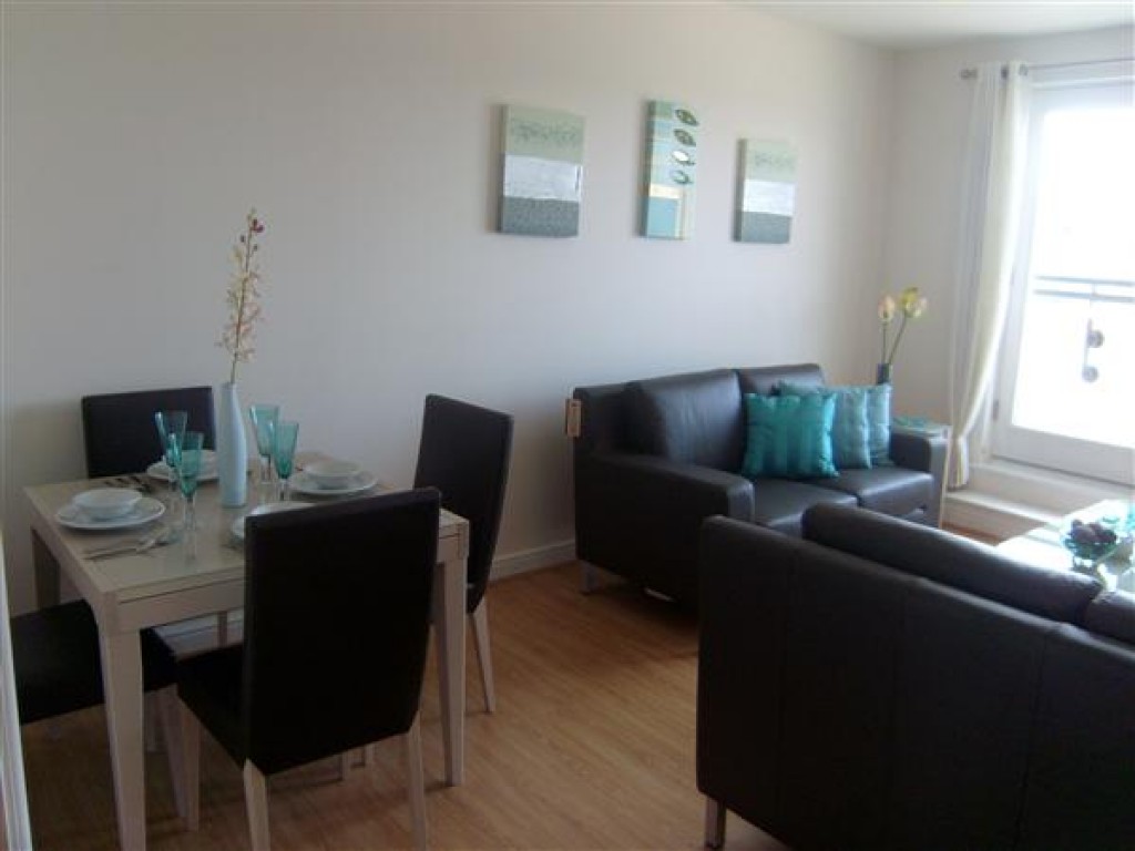 2 bedroom Apartment Let