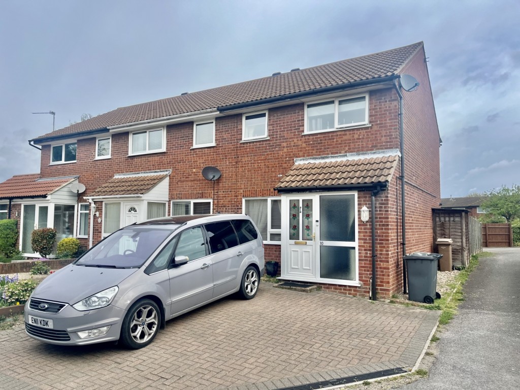 3 bedroom Terraced House To Let