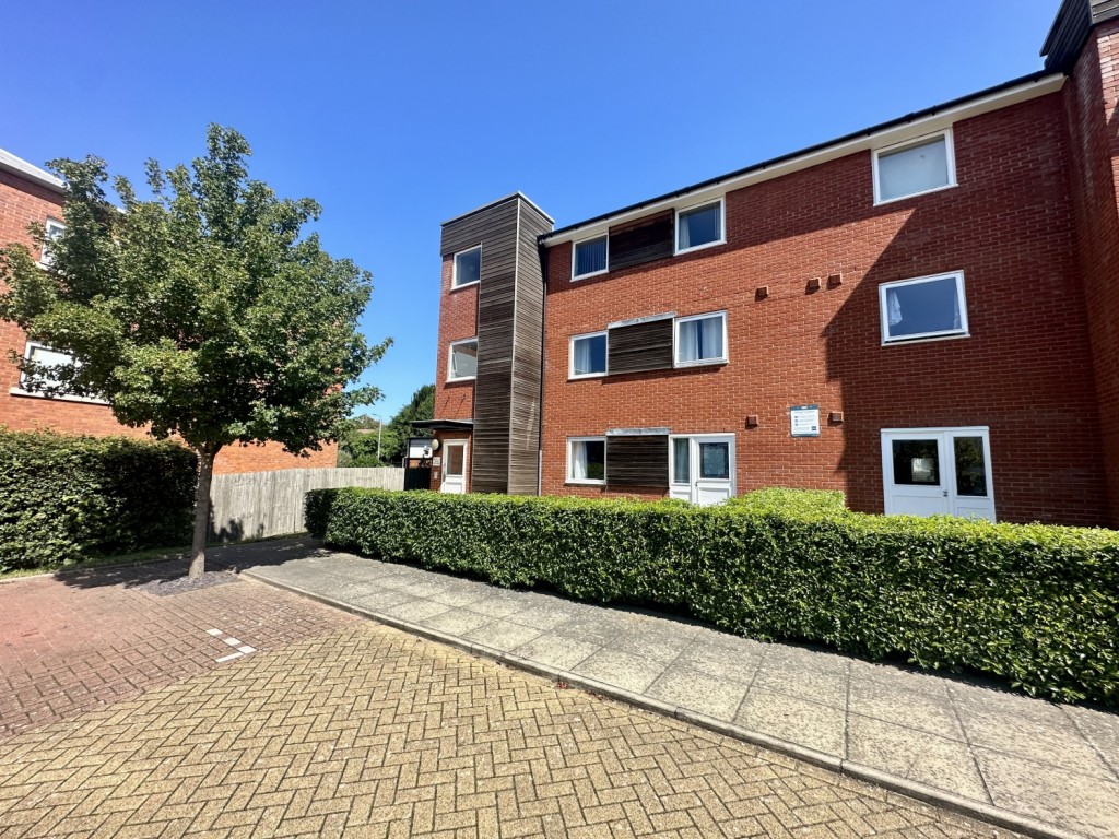 2 bedroom Apartment Let
