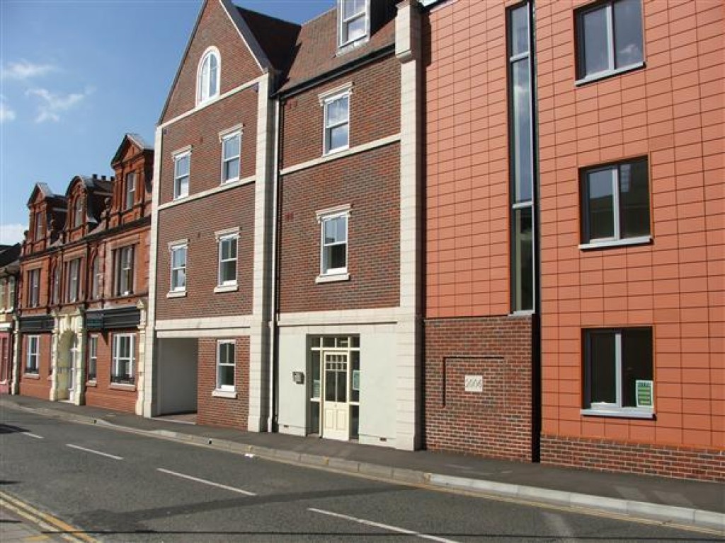 2 bedroom Apartment Let