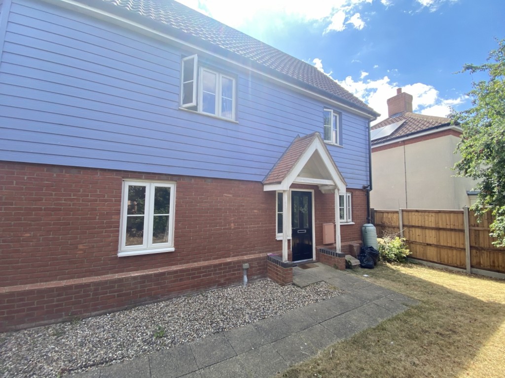 2 bedroom End of terrace house Let