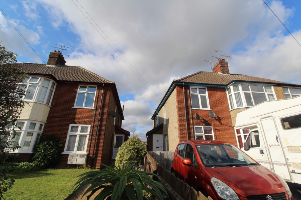 2 bedroom Apartment Let