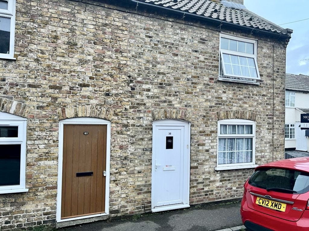 1 bedroom End of terrace house Let