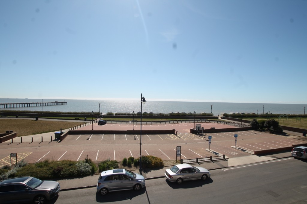2 bedroom Apartment Let
