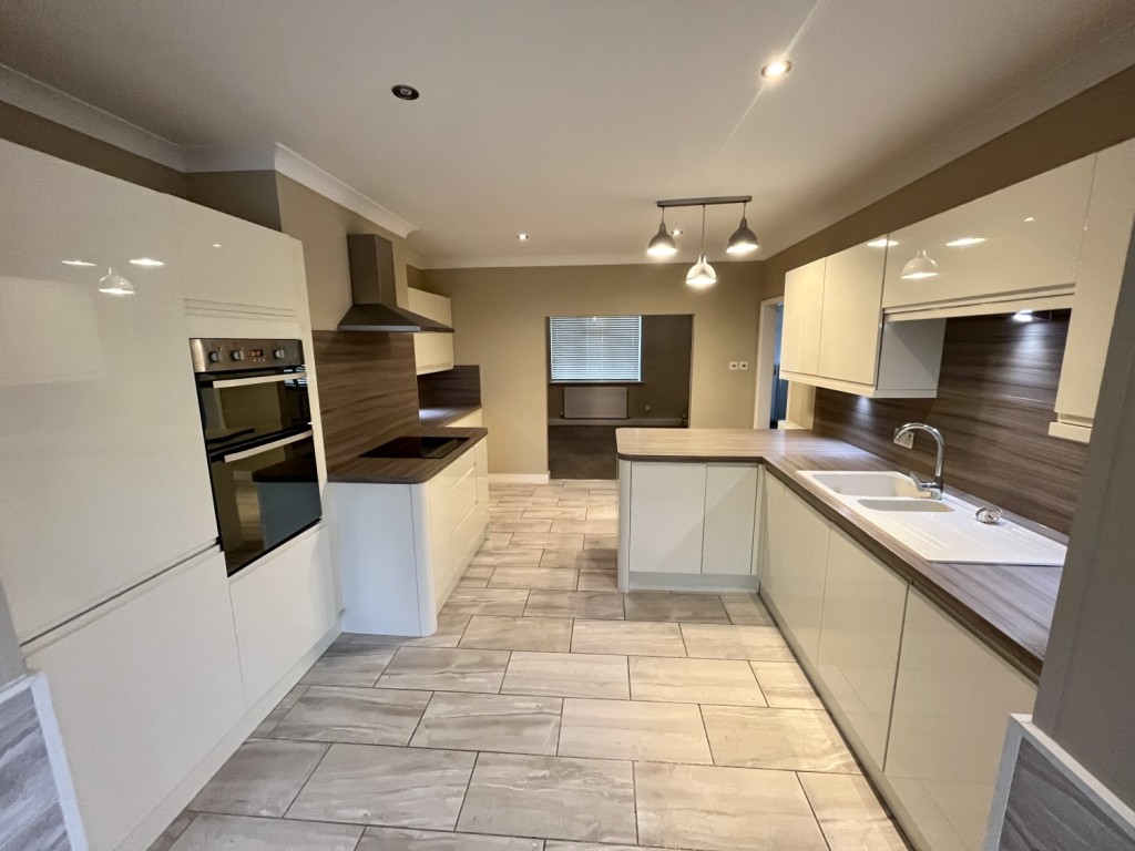 3 bedroom Terraced House Let