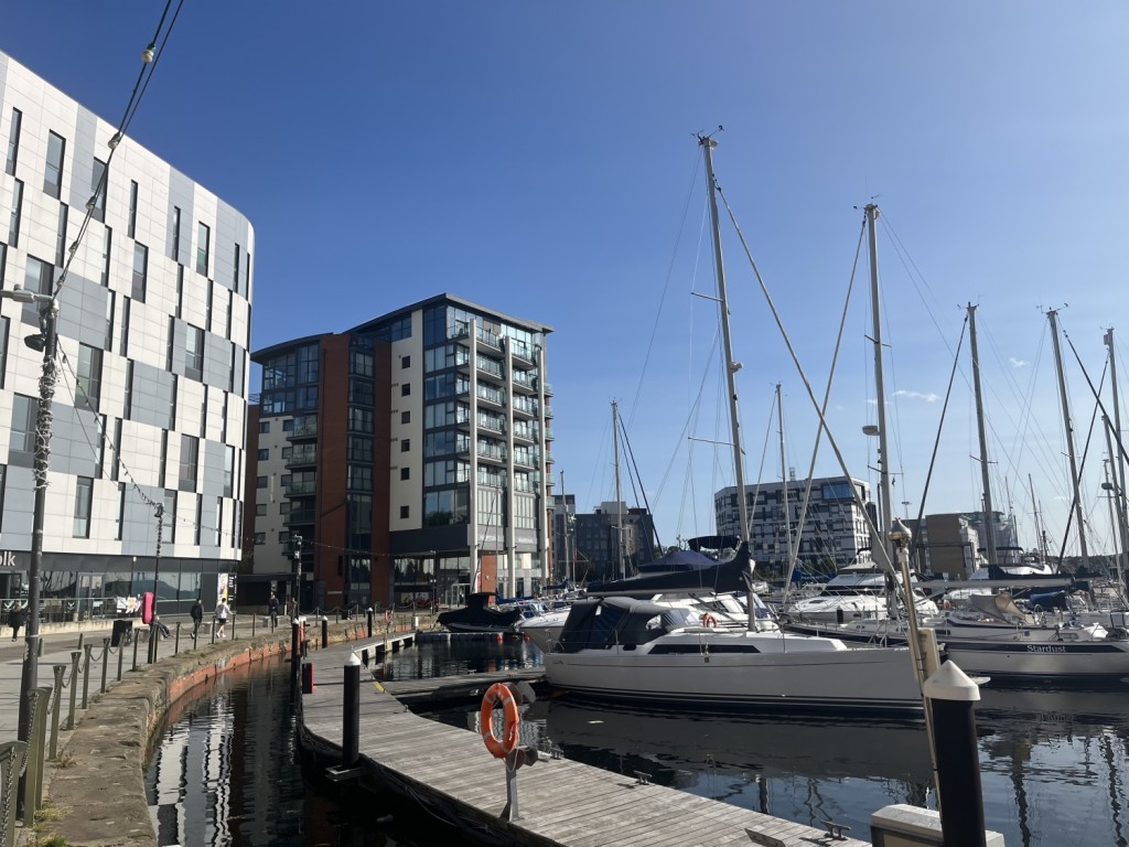 1 bedroom Flat Let