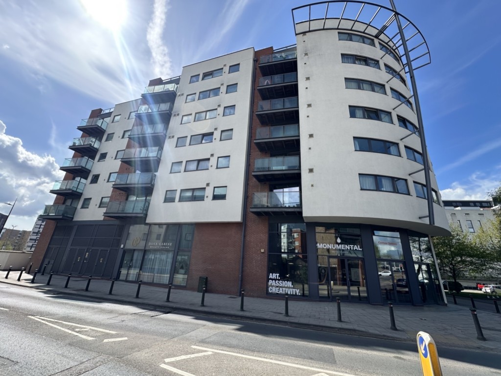1 bedroom Apartment Let