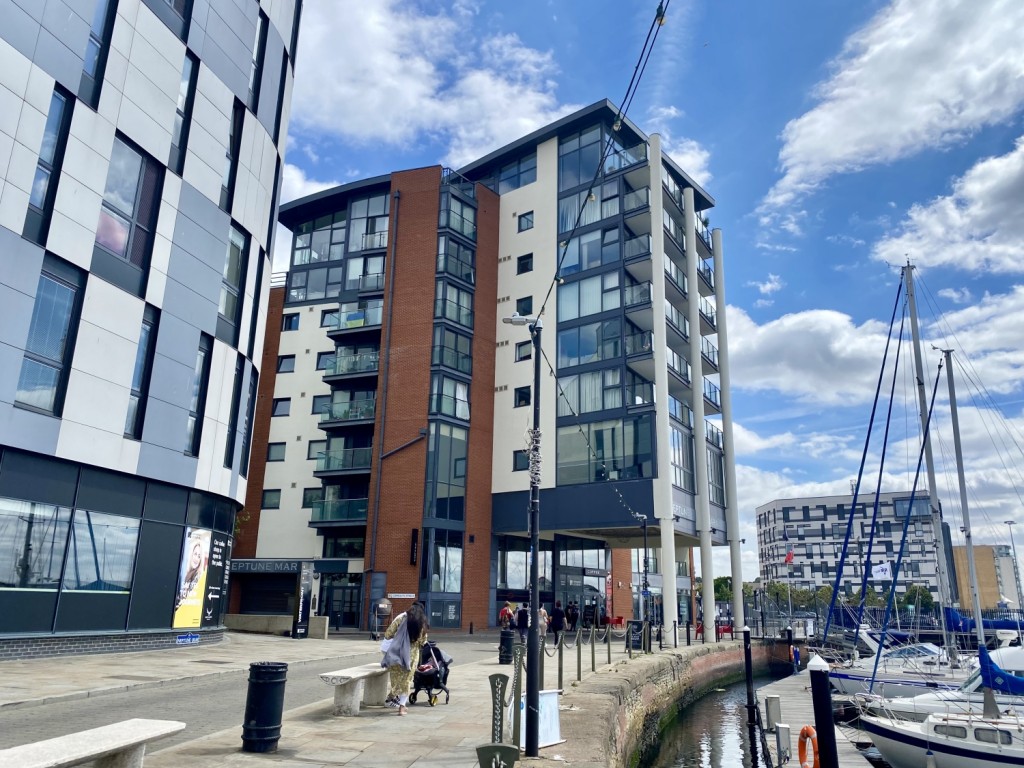 2 bedroom Apartment Let