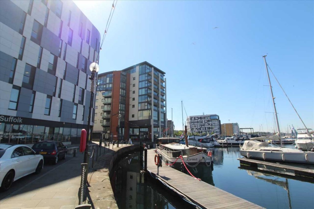2 bedroom Apartment Let
