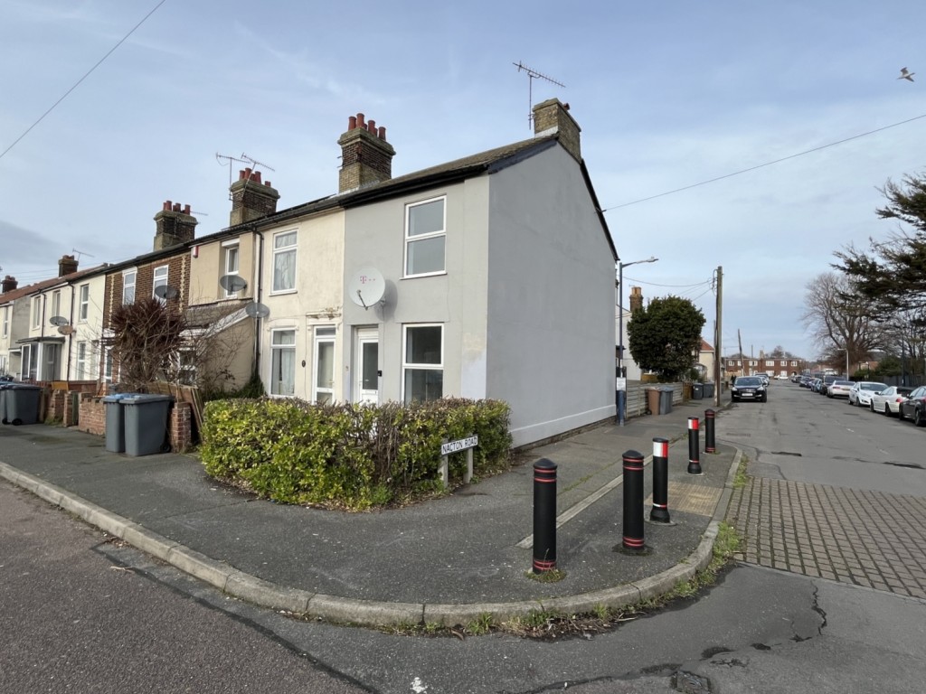 3 bedroom Terraced House Let