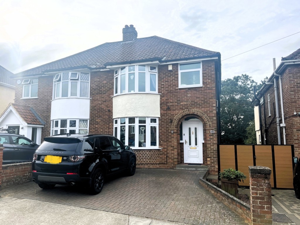 3 bedroom Terraced House Let