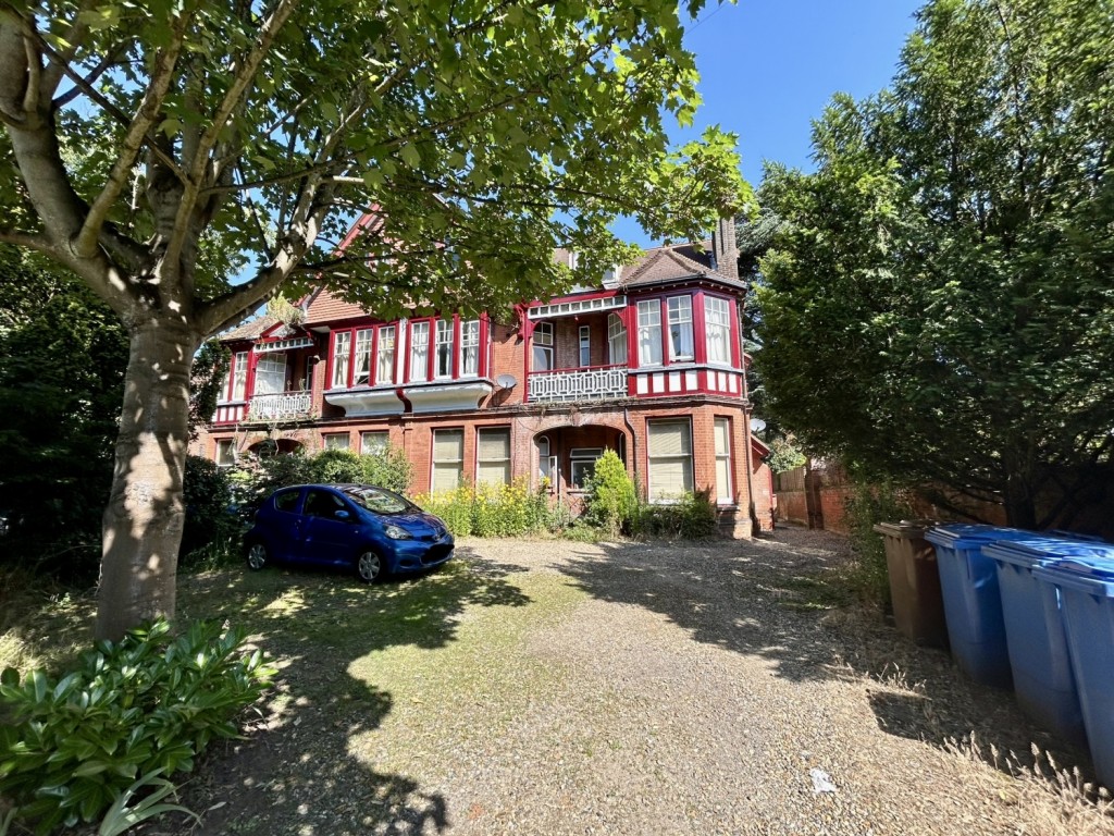 1 bedroom Apartment To Let