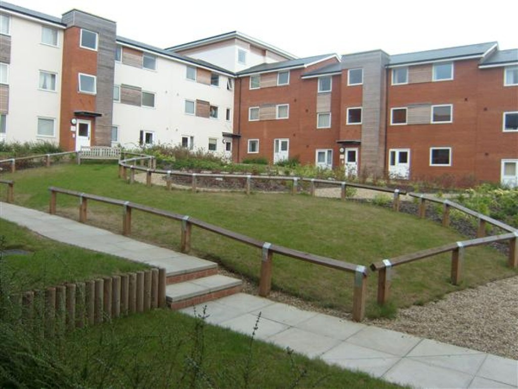 1 bedroom Apartment Let