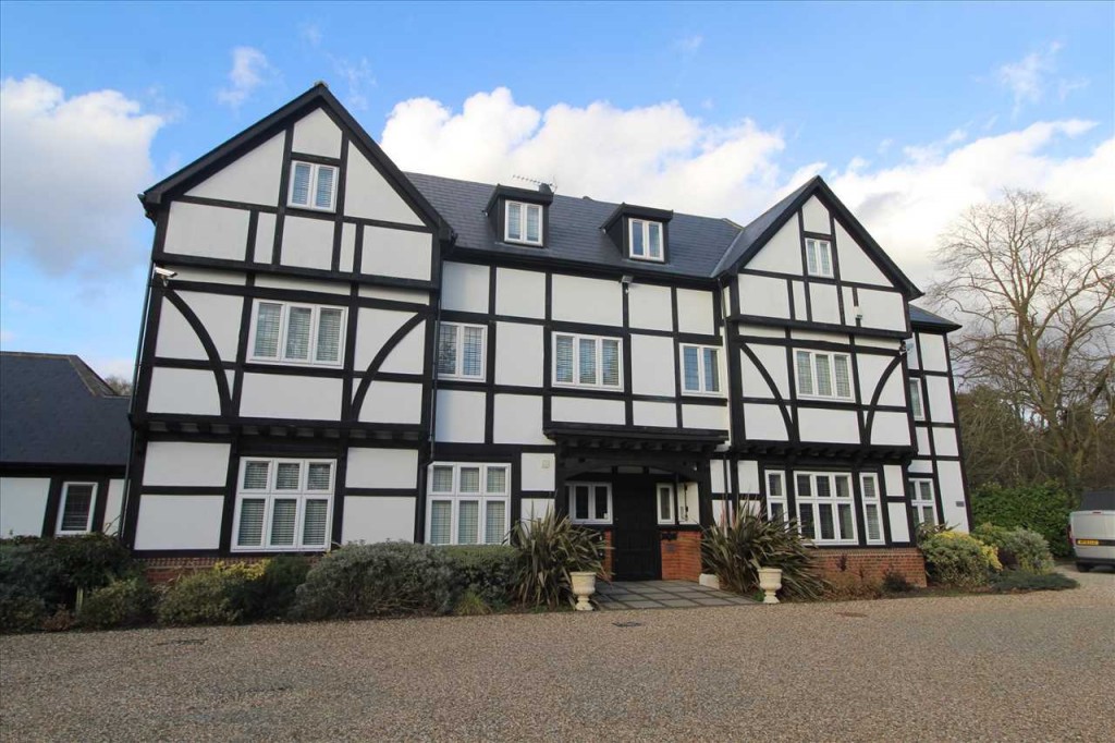 2 bedroom Apartment Let
