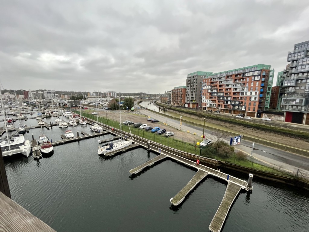 1 bedroom Flat Let