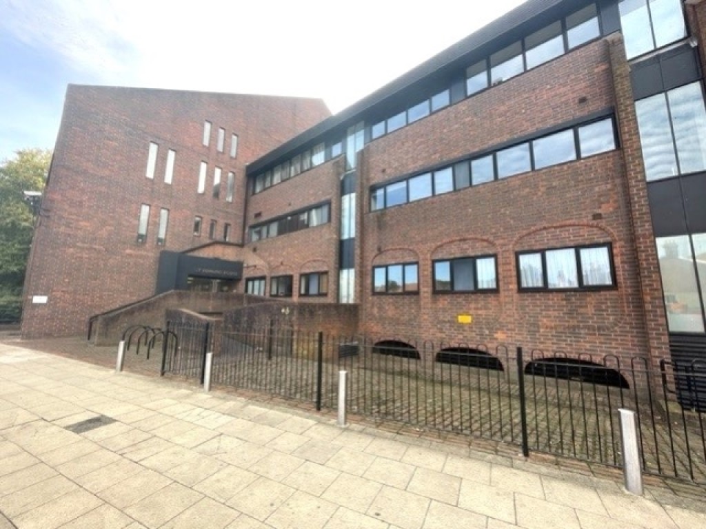 2 bedroom Apartment Let