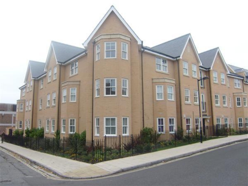 2 bedroom Apartment Let