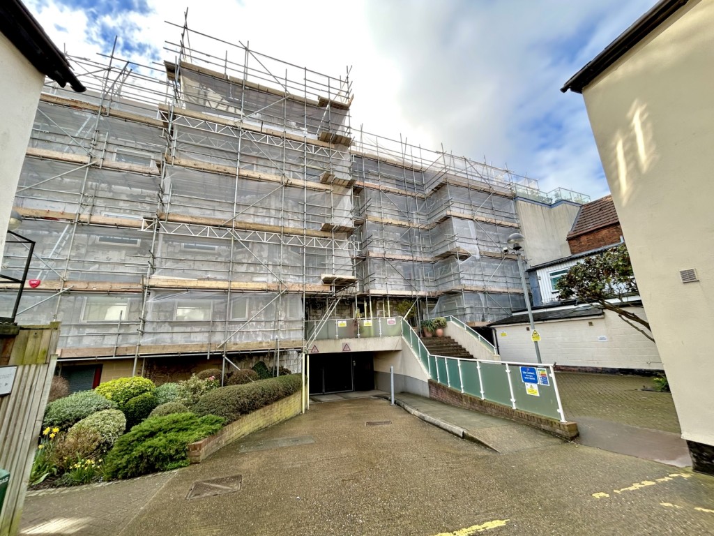 2 bedroom Apartment Let