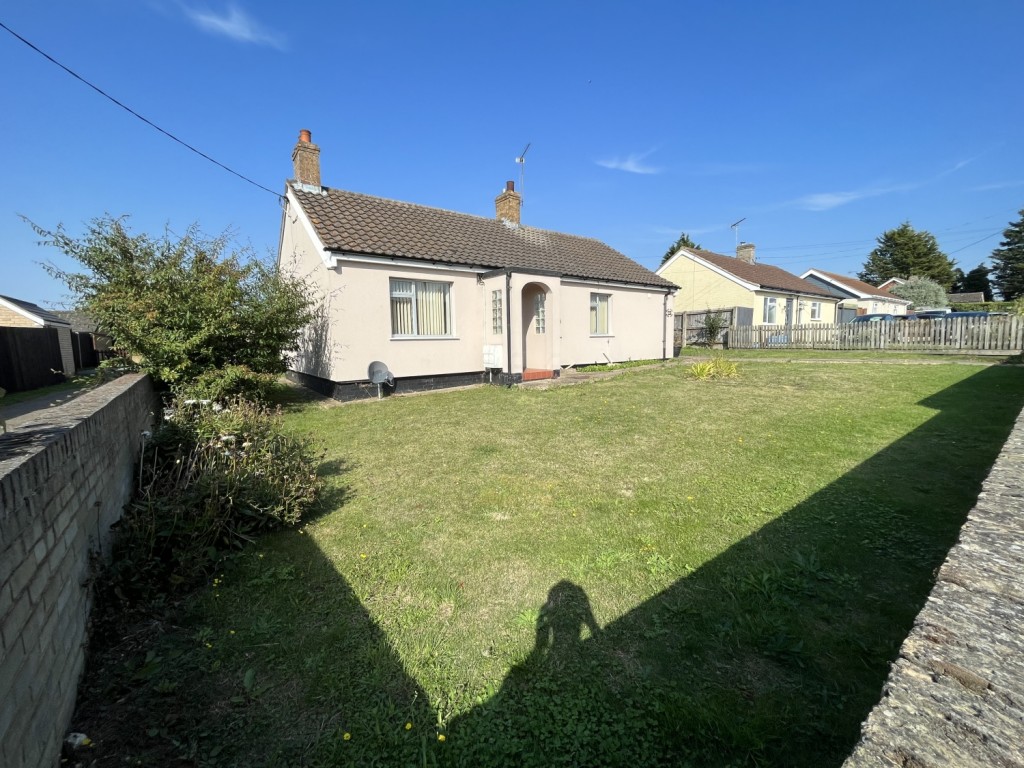 3 bedroom Detached bungalow Let