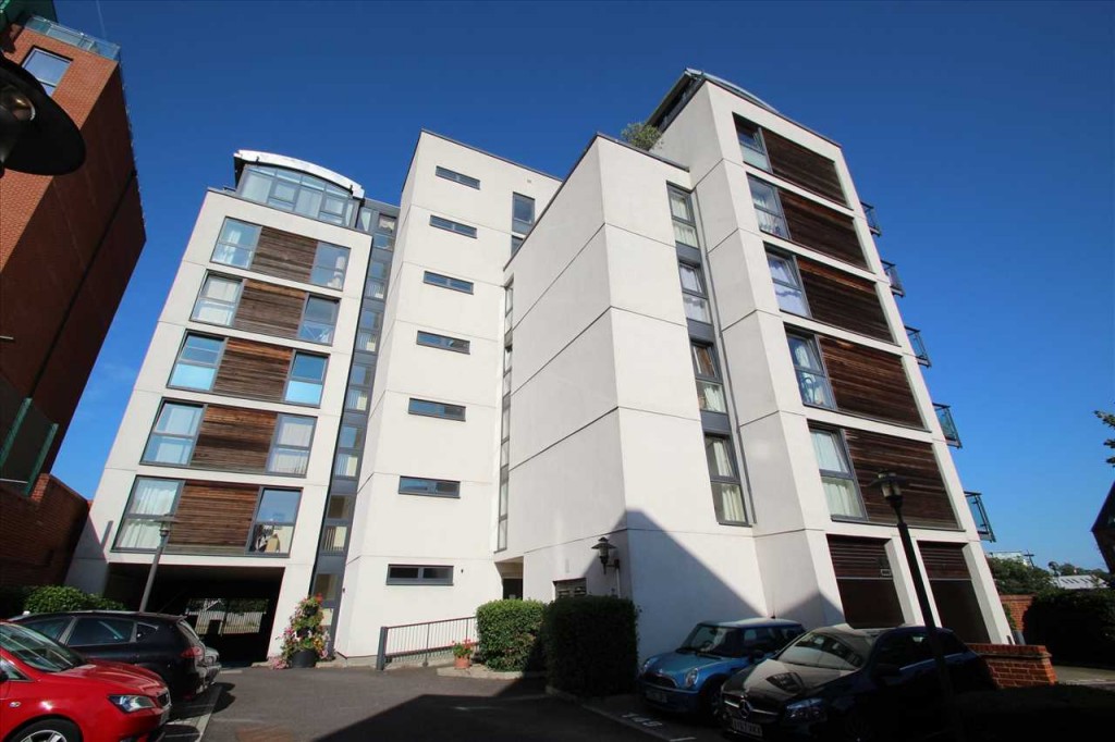 2 bedroom Apartment Let