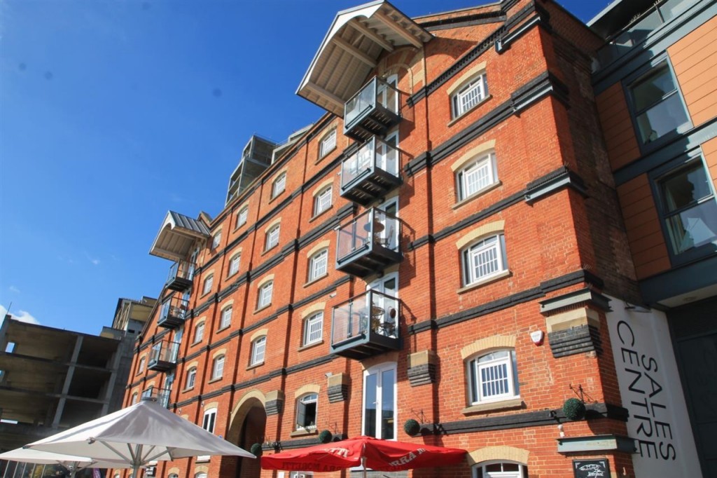 2 bedroom Flat Let