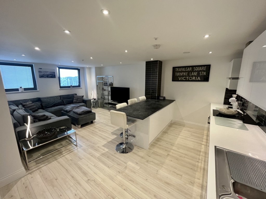 2 bedroom Apartment Let