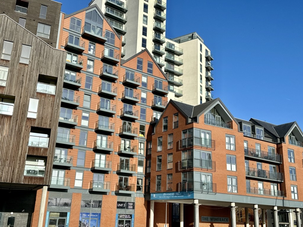 2 bedroom Apartment Let