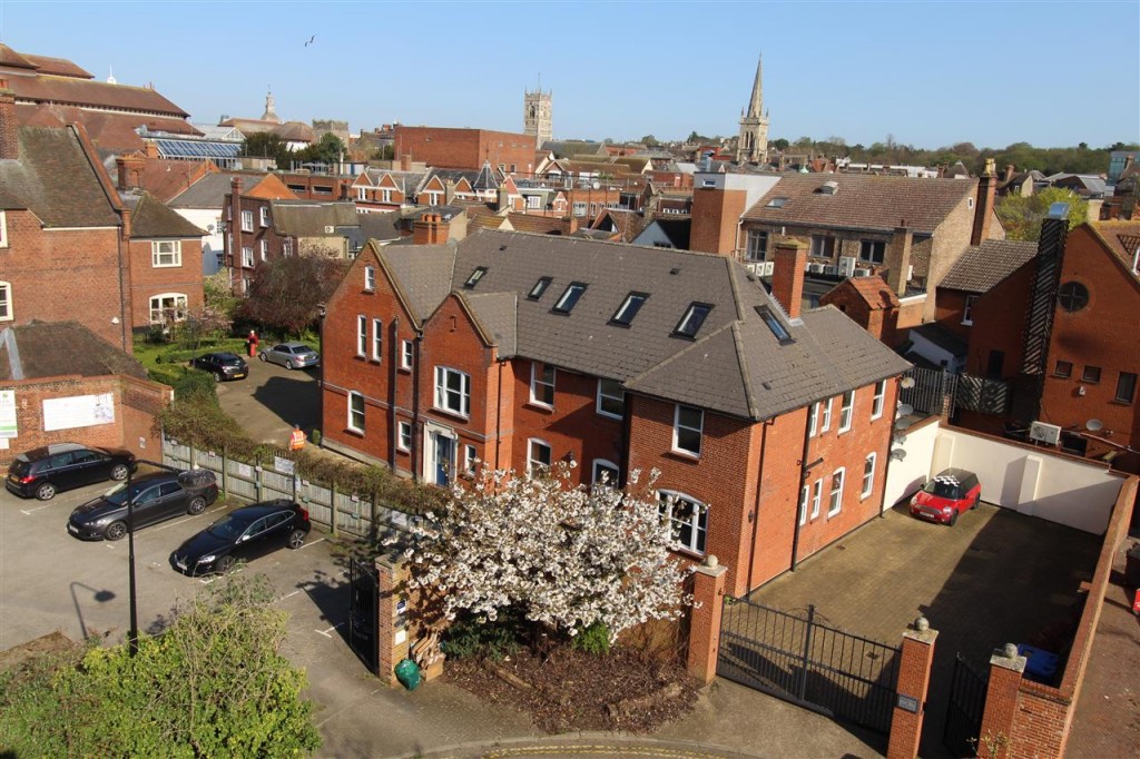 2 bedroom Apartment Let