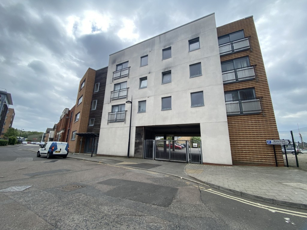 2 bedroom Flat Let