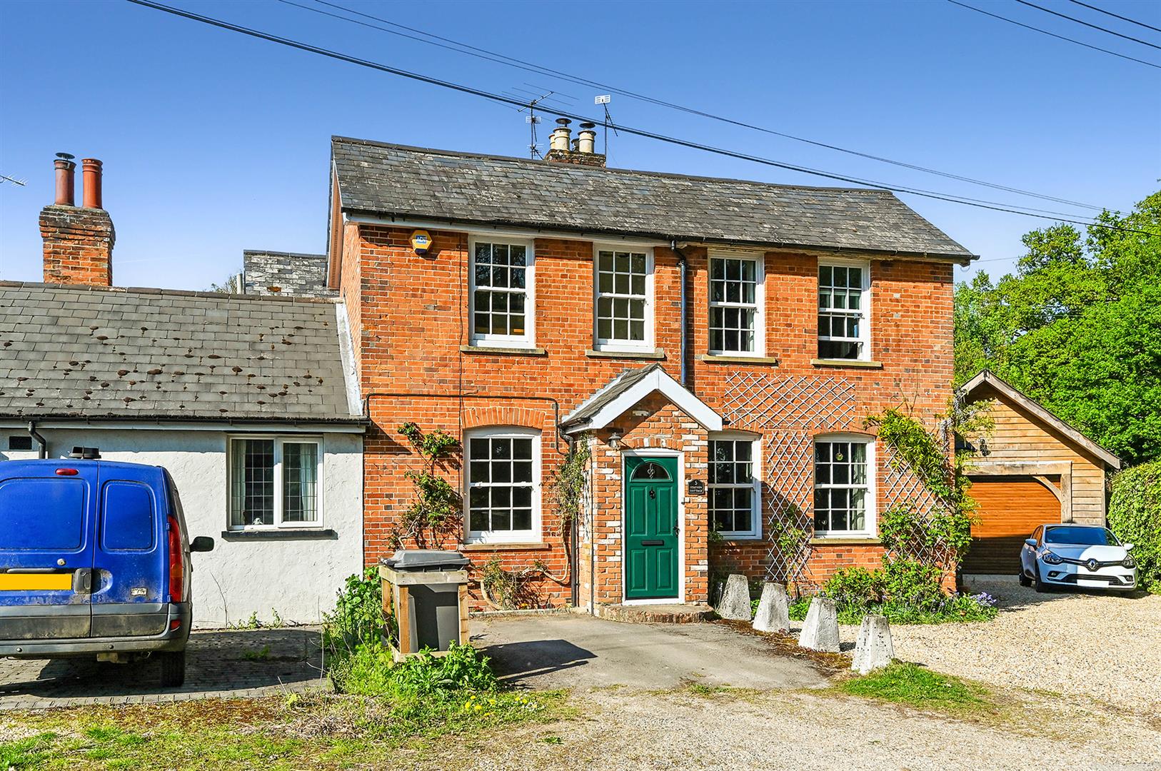 3 bedroom Terraced House Under Offer