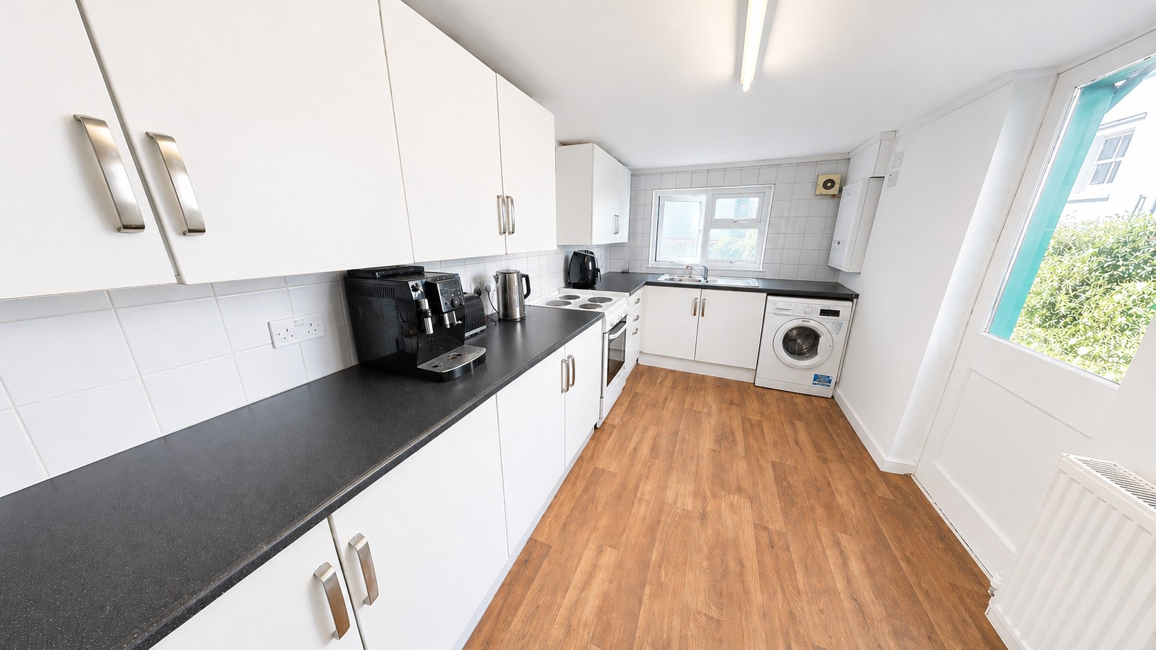 5 bedroom Terraced House To Let