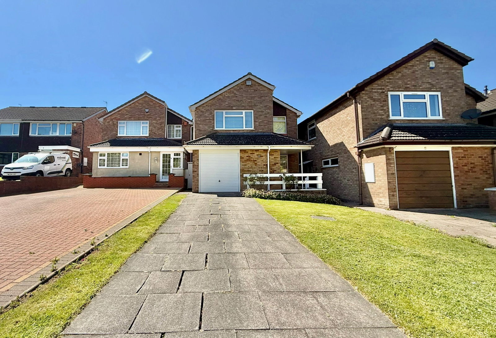 3 bedroom Detached house For Sale