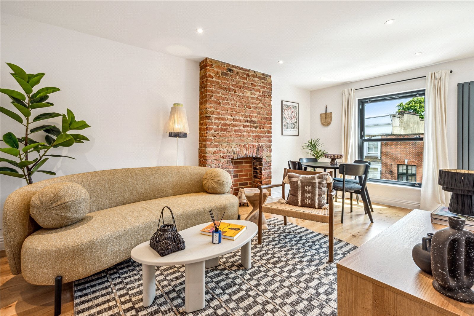2 bedroom Flat Under Offer