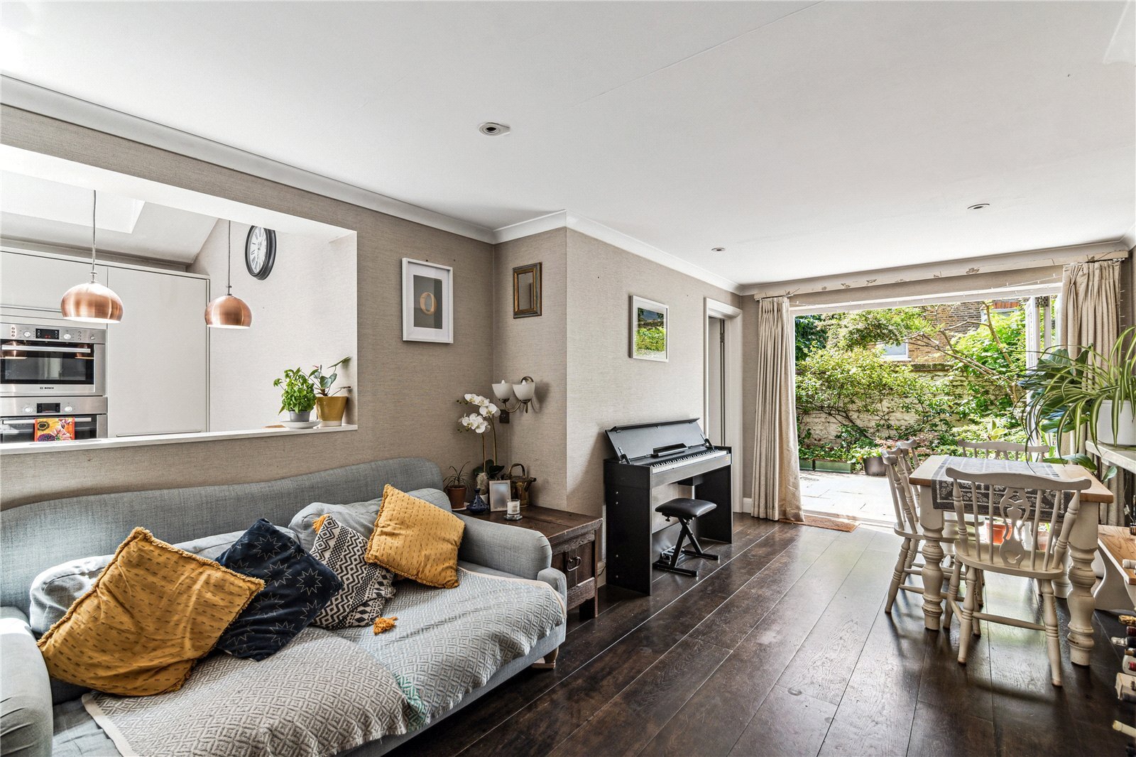 2 bedroom Flat Sold