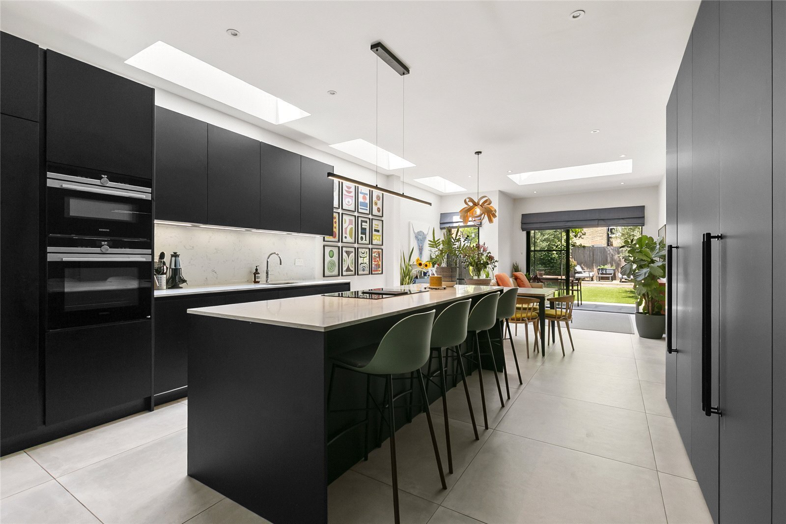 4 bedroom Flat Sold