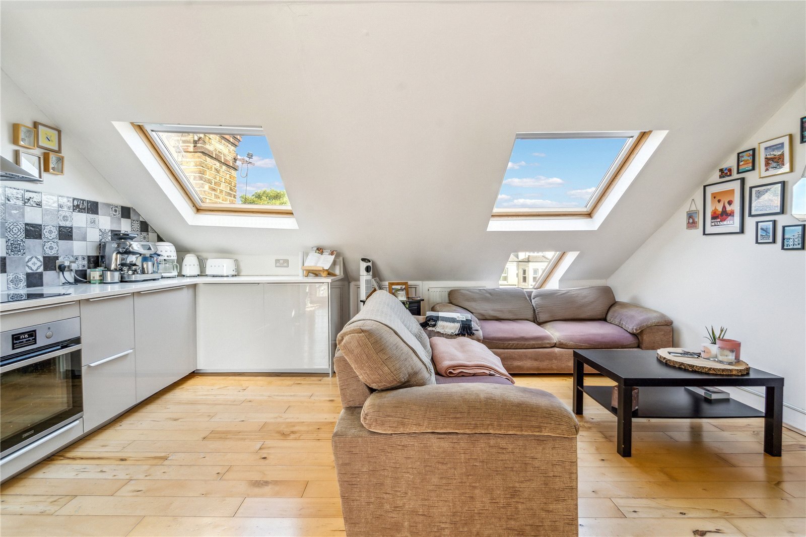 2 bedroom Flat Sold