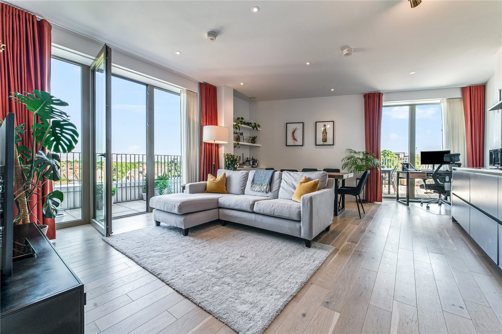 2 bedroom Flat Sold