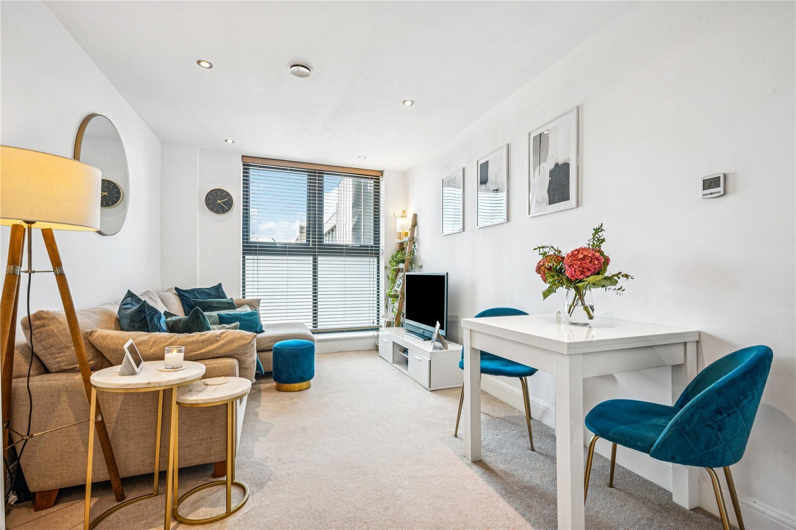 1 bedroom Flat Sold