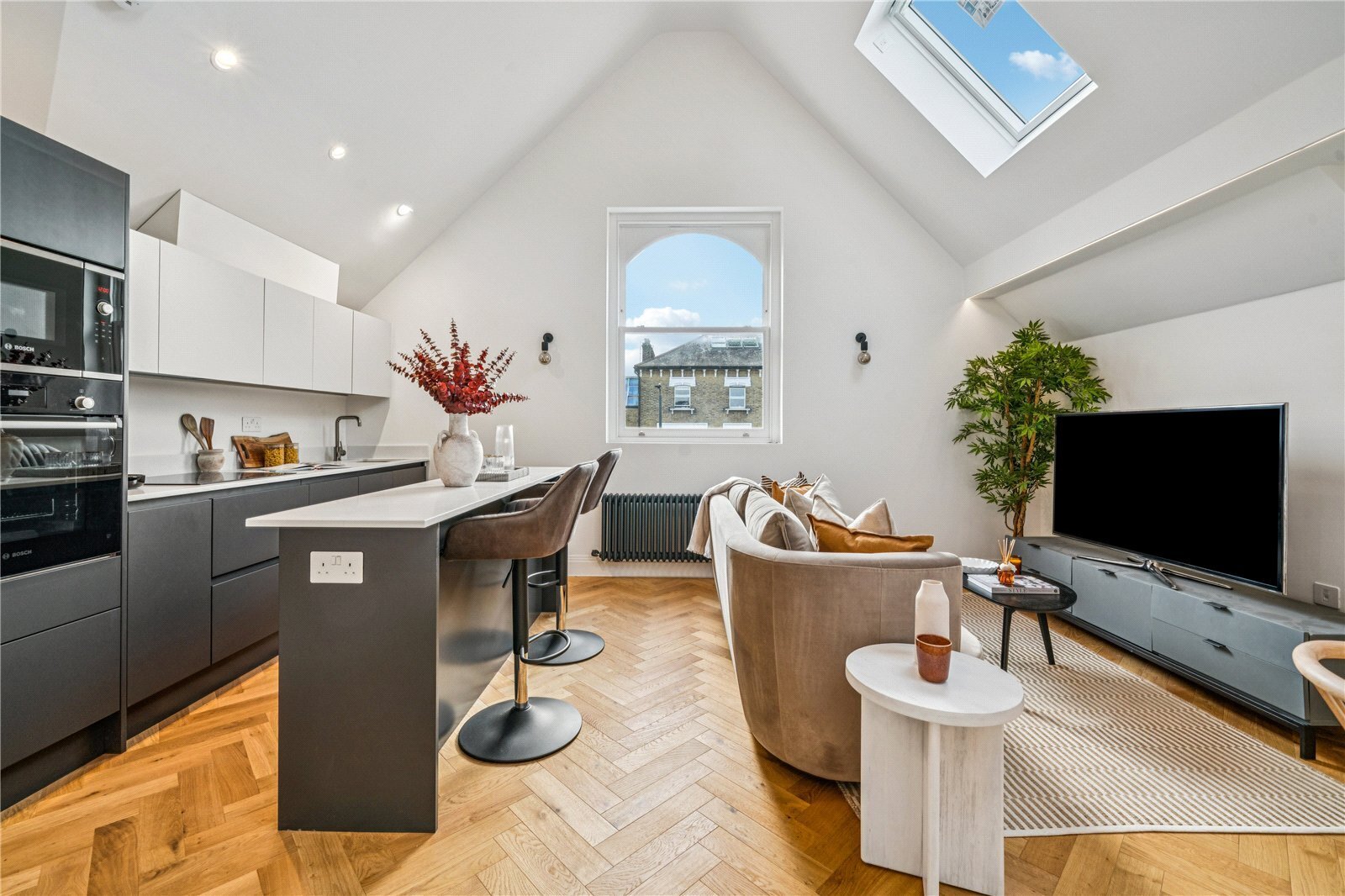 2 bedroom Flat Under Offer