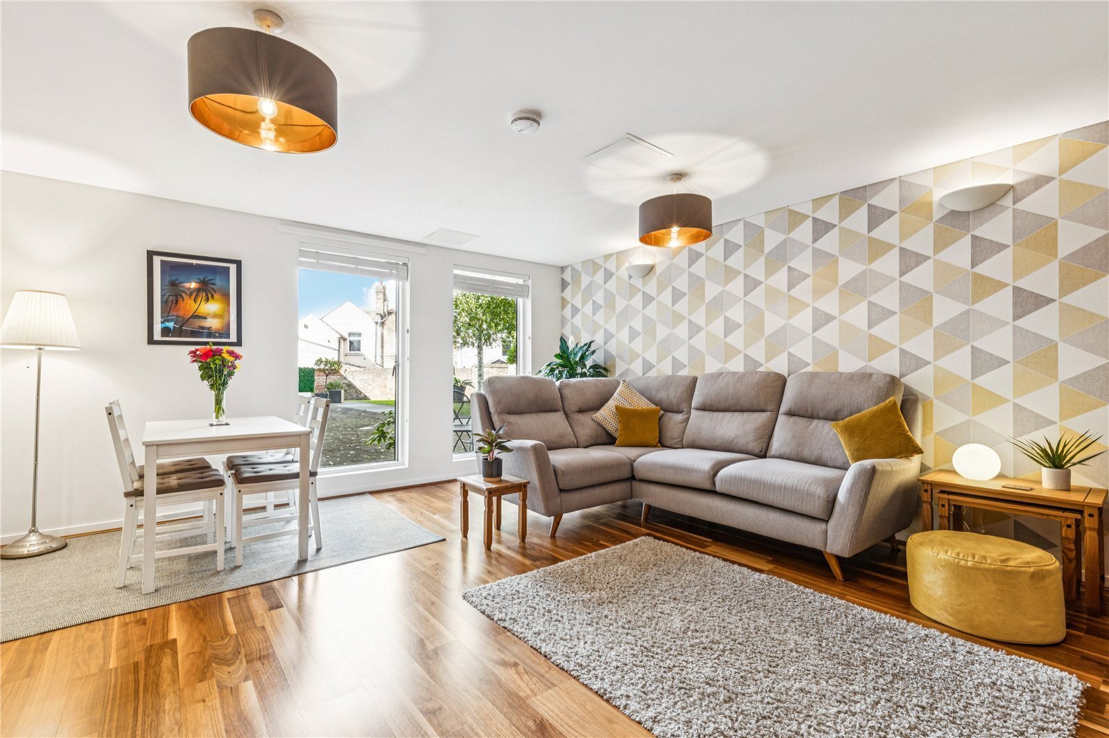2 bedroom Flat Under Offer