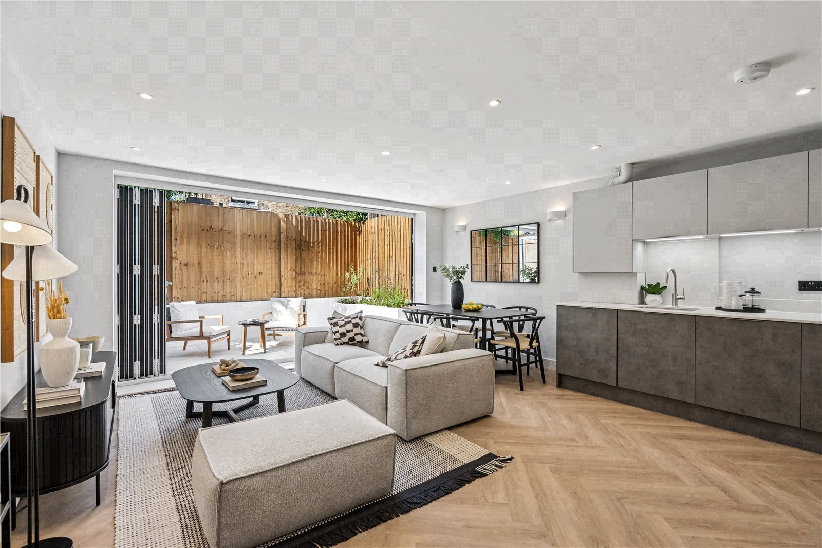 3 bedroom Flat Sold