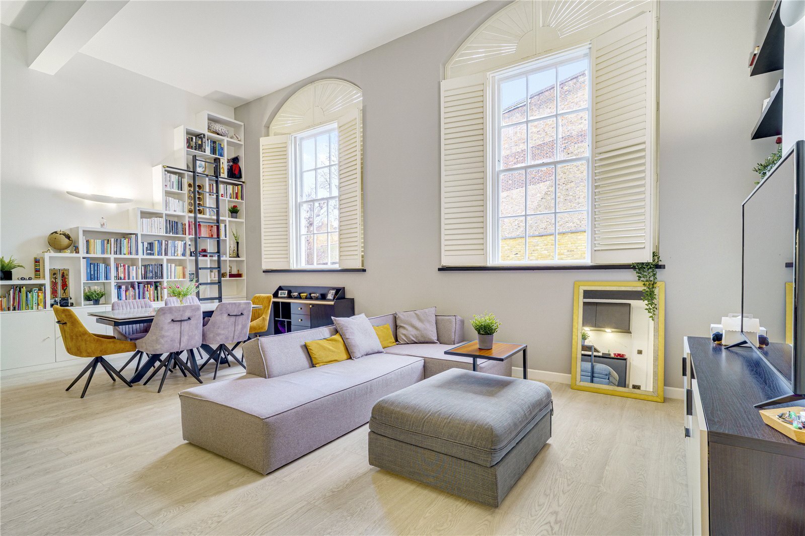 2 bedroom Flat Under Offer