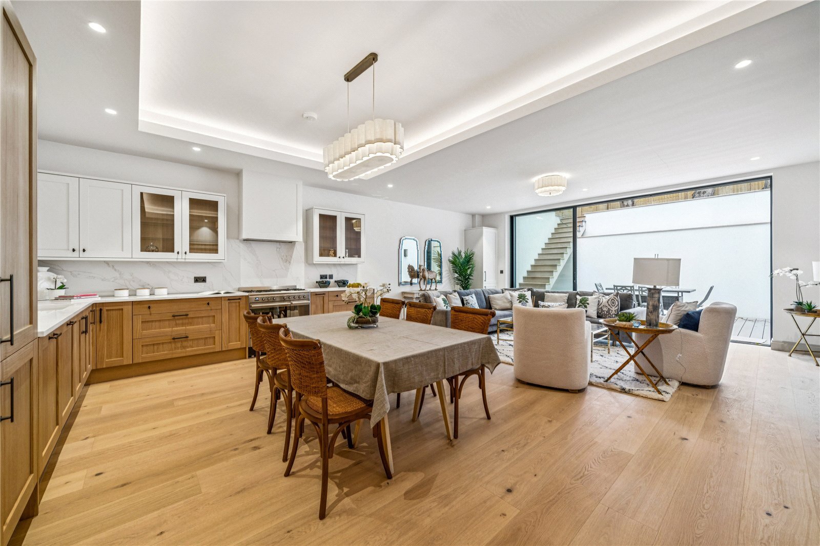 3 bedroom Flat Under Offer