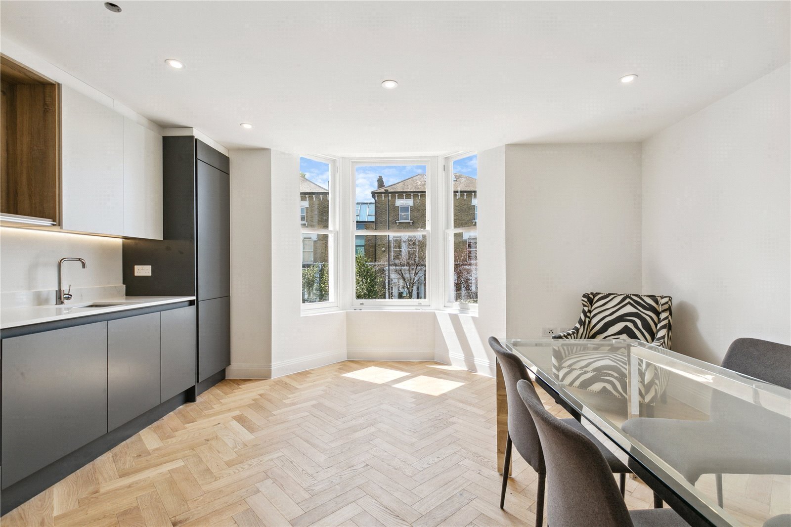 2 bedroom Flat Sold