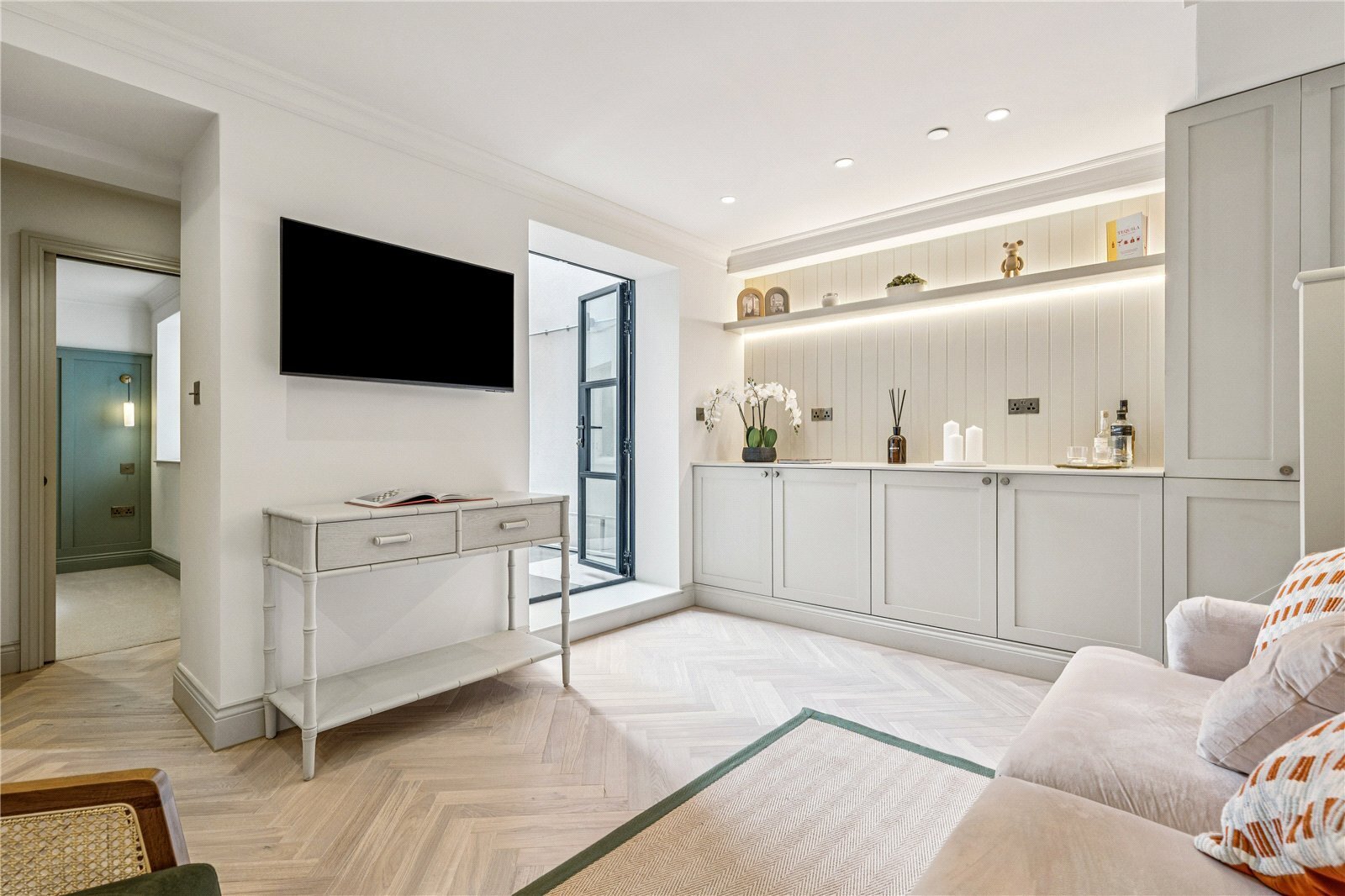 2 bedroom Flat Under Offer