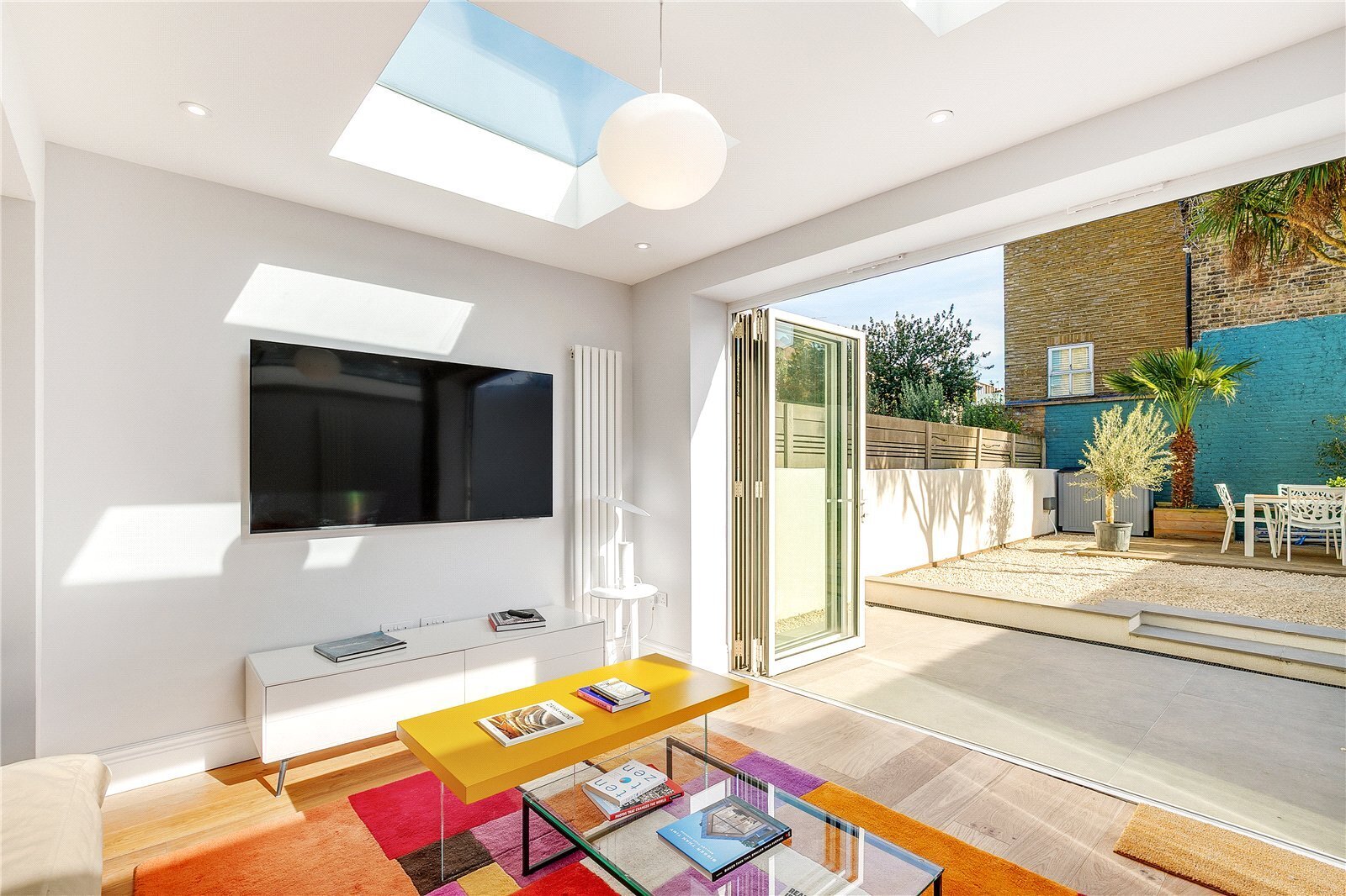 2 bedroom Flat Under Offer
