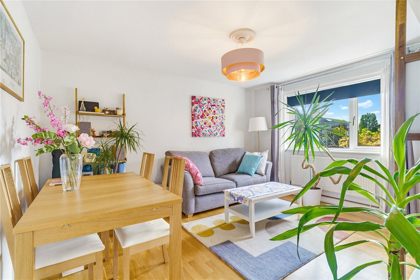 1 bedroom Flat For Sale