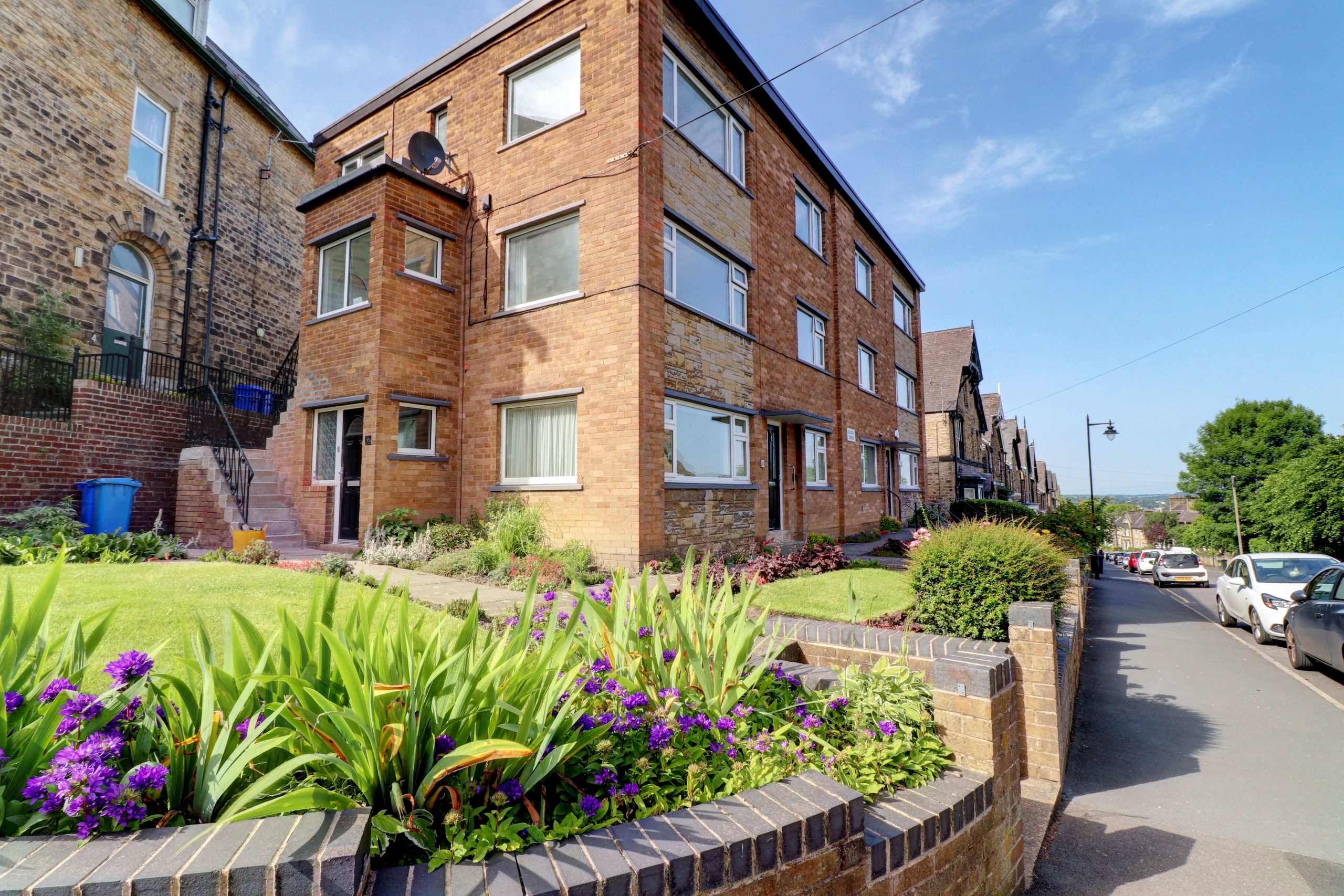2 bedroom Flat Let